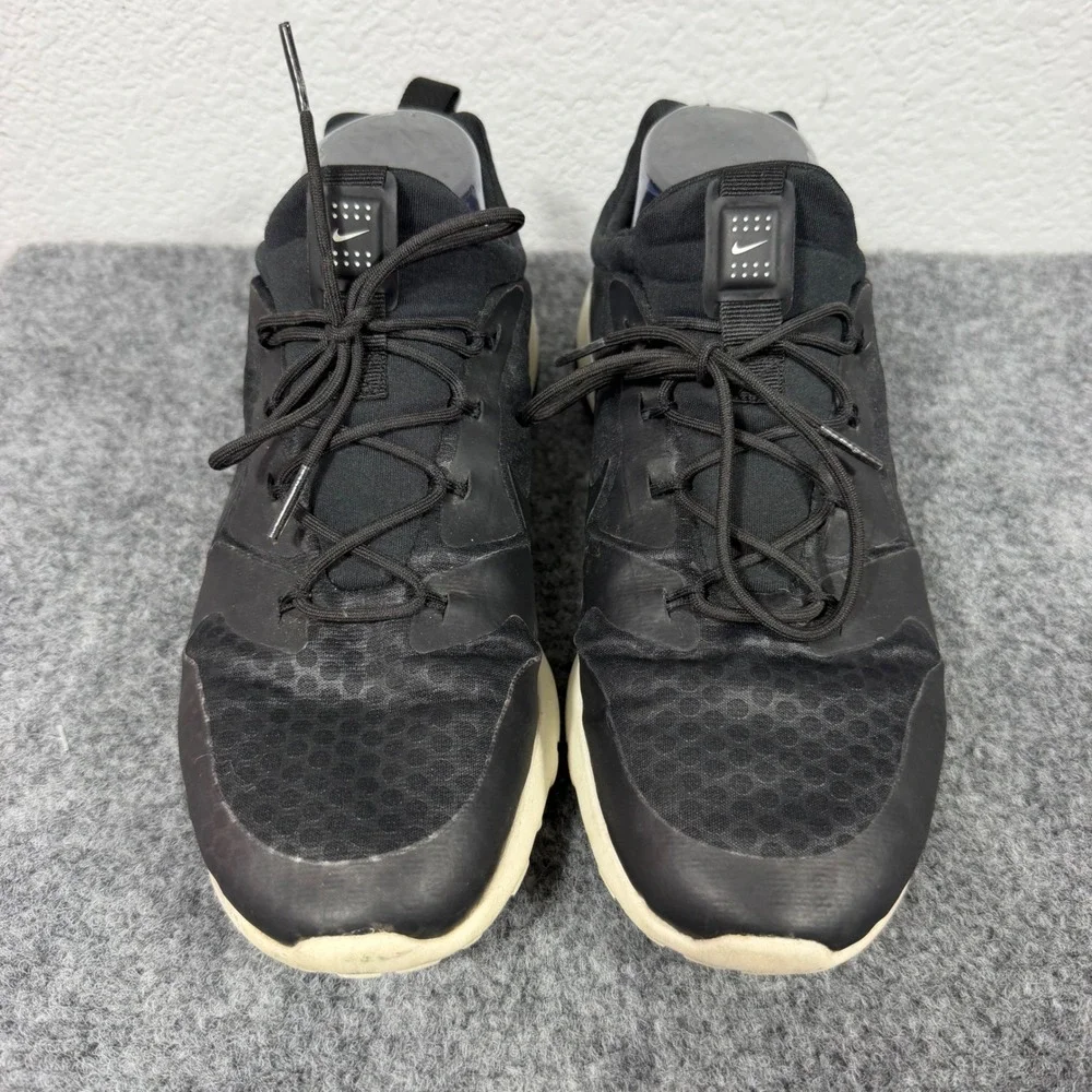 Nike Roshe Two Flyknit Running Shoe Mens 8.5 Medium Black Synthetic EUC